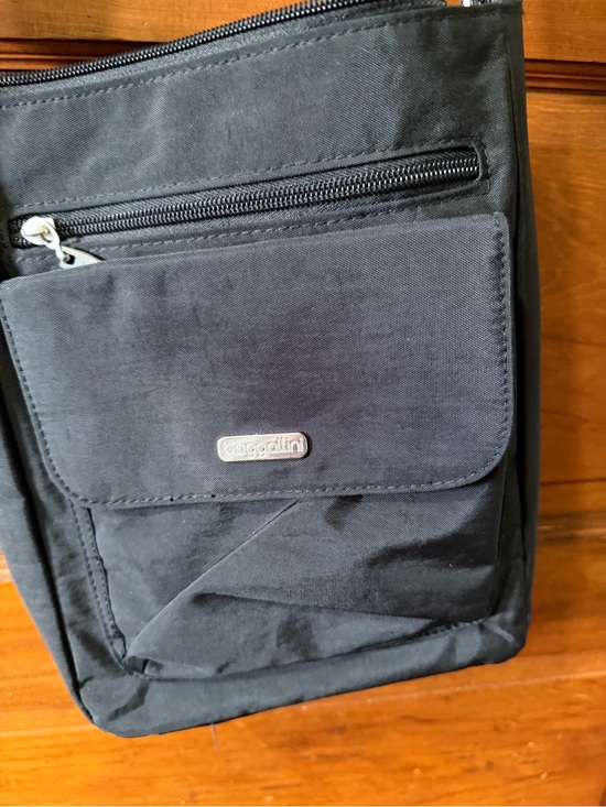 Baggallini Handbags - Baggallini Black Women’s Crossbody Messenger Bag